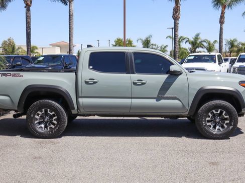 Used 2023 Toyota Tacoma TRD Off-Road w/ Technology Package RWD image 11
