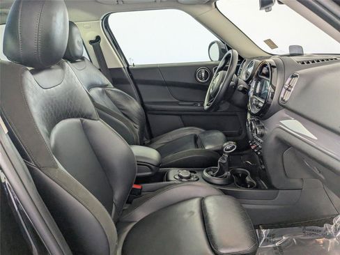 Used 2018 MINI Cooper Countryman image 3