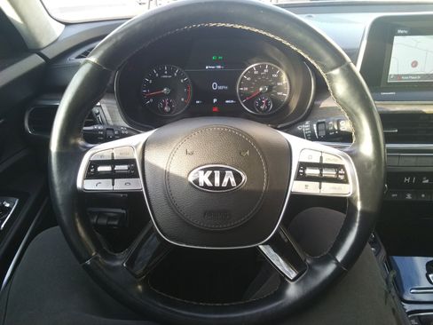 Used 2020 Kia Telluride SX image 16