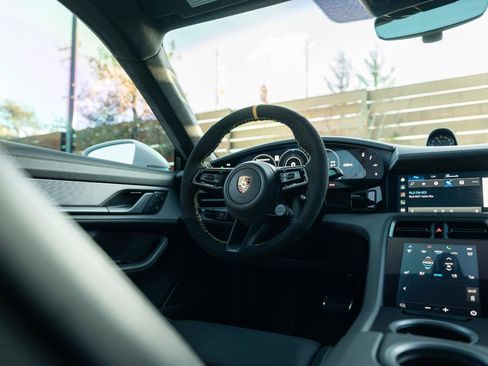 Used 2022 Porsche Taycan Turbo S image 55