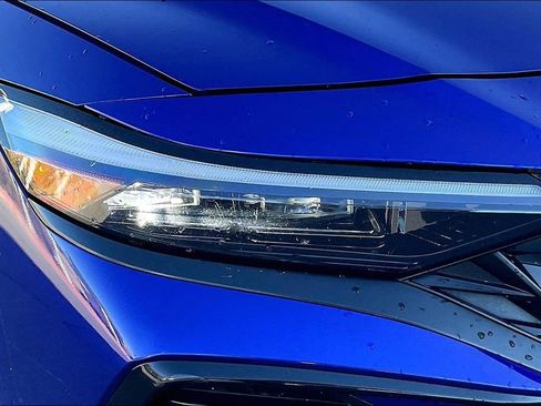 Used 2025 Hyundai Elantra SEL image 27