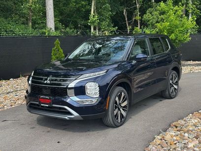 New 2025 Mitsubishi Outlander SE