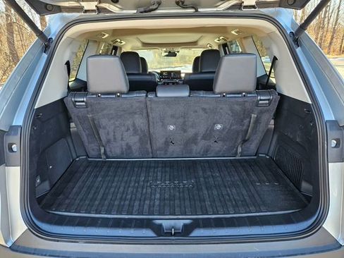 Used 2024 Toyota Grand Highlander Limited image 15