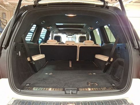 Used 2019 Mercedes-Benz GLS 550 4MATIC image 28