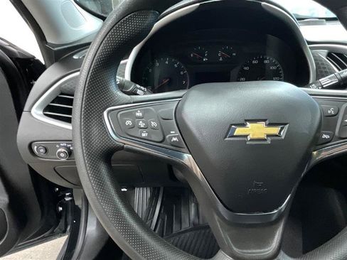 Used 2023 Chevrolet Malibu LT FWD image 21