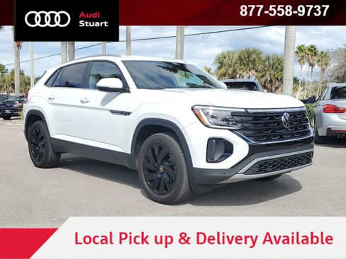 Used 2025 Volkswagen Atlas Cross Sport SE w/ Black Wheel Package image 1