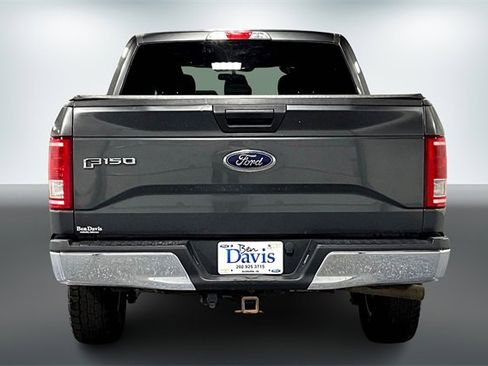 Used 2017 Ford F150 XLT image 5