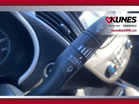 Used 2025 Chevrolet Malibu LT image 24