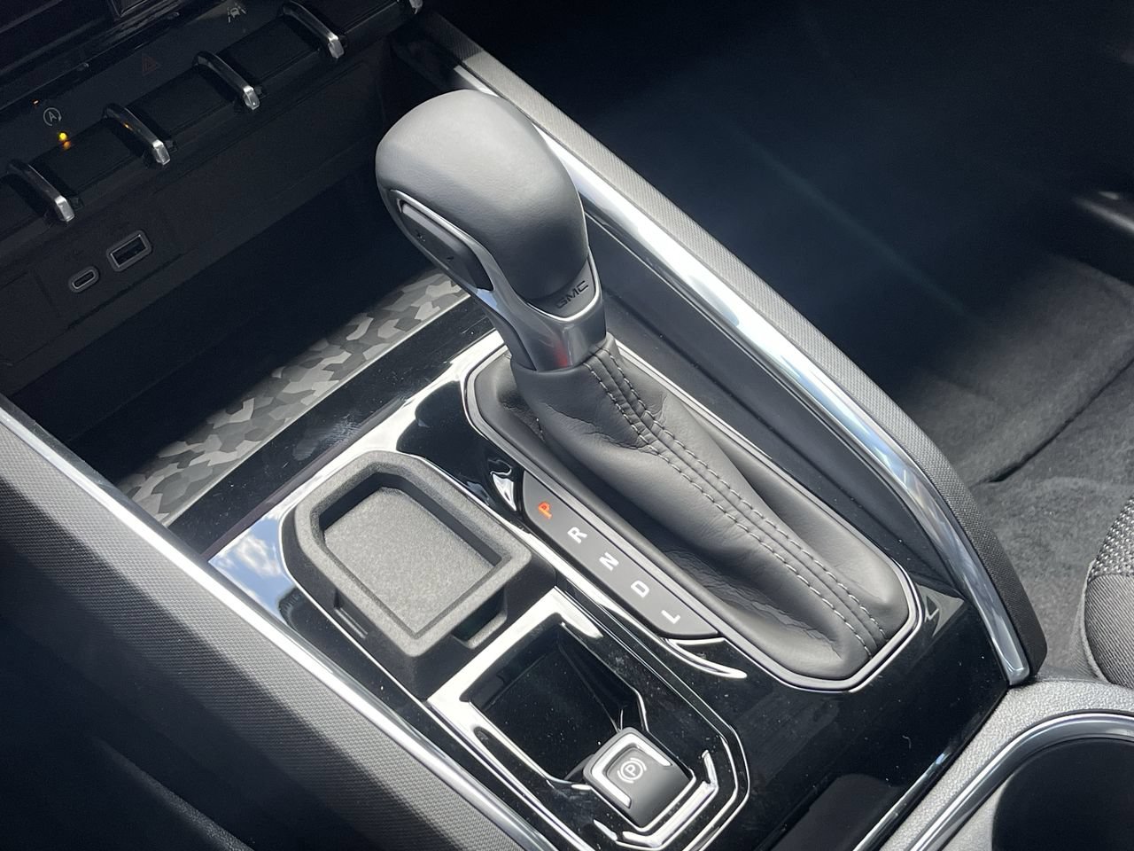New 2026 GMC Canyon Elevation RWD image 16