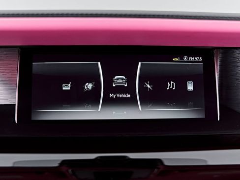 Used 2024 Rolls-Royce Phantom Sedan w/ The Phantom Package RWD image 80