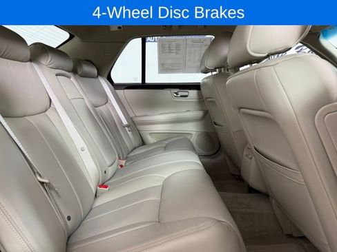 Used 2011 Cadillac DTS image 17