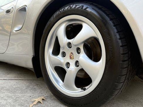 Used 2001 Porsche Boxster RWD image 30