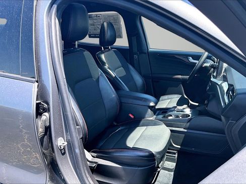 Used 2023 Ford Escape ST-Line FWD image 7