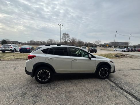 Used 2021 Subaru Crosstrek 2.0i Premium AWD/4WD image 6