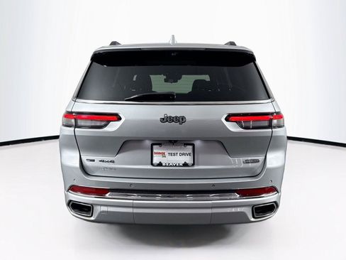 Used 2021 Jeep Grand Cherokee L Overland w/ Luxury Tech Group IV AWD/4WD image 12