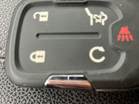 Used 2022 GMC Terrain SLE w/ Driver Convenience Package image 30