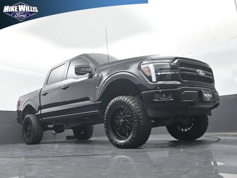 Used 2025 Ford F150 Lariat w/ Equipment Group 501A Mid AWD/4WD image 17