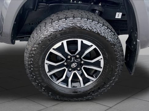 Used 2023 Toyota Tacoma TRD Sport w/ Advanced Technology Package AWD/4WD image 10