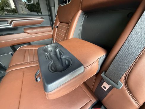 Used 2024 GMC Sierra 2500 Denali Ultimate AWD/4WD image 19