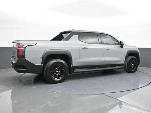 New 2025 Chevrolet Silverado EV LT AWD/4WD image 11