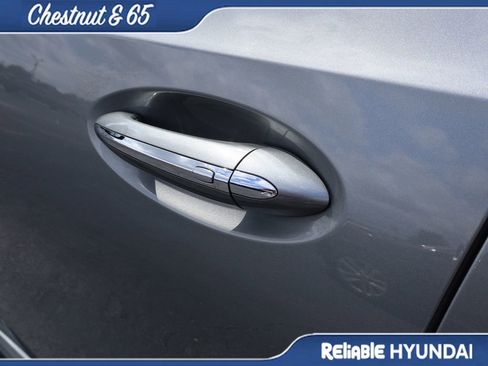 Used 2025 Buick Envision Avenir AWD/4WD image 23