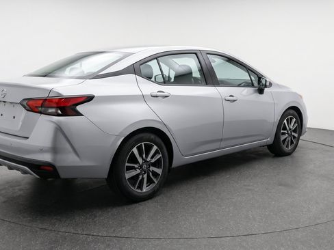 Used 2025 Nissan Versa SV FWD image 7