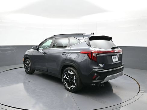 Certified 2025 Kia Seltos SX w/ SX Sunroof Package AWD/4WD image 8