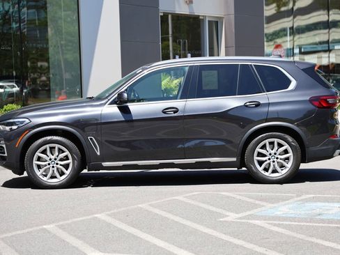 Used 2021 BMW X5 xDrive45e w/ Premium Package AWD/4WD image 2