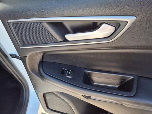 Used 2024 Ford Edge SEL image 23