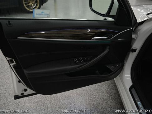Used 2018 BMW 530e RWD image 42