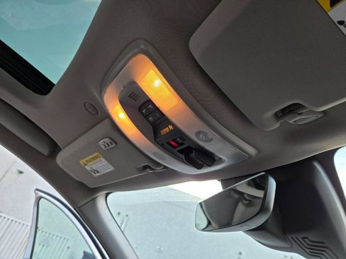 Used 2015 Volvo XC60 T5 Premier image 40