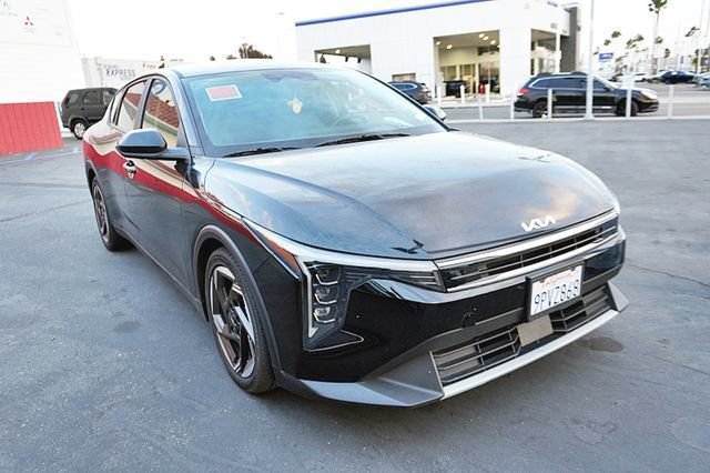 Certified 2025 Kia K4 EX FWD image 1