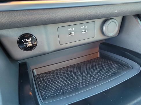 New 2025 Nissan Rogue SV image 32