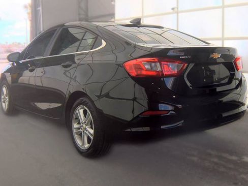 Used 2017 Chevrolet Cruze LT FWD image 6