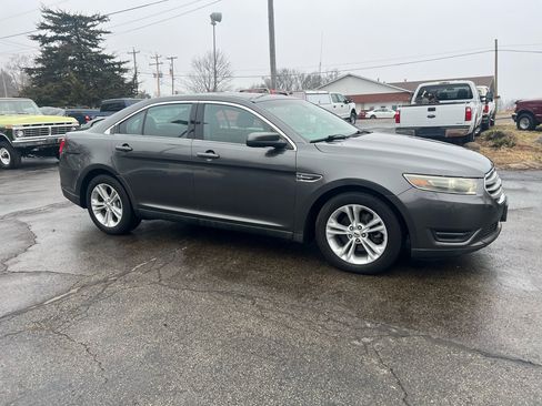 Used 2015 Ford Taurus SEL w/ Equipment Group 201A image 3