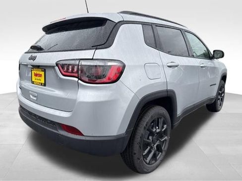 New 2026 Jeep Compass Latitude AWD/4WD image 7