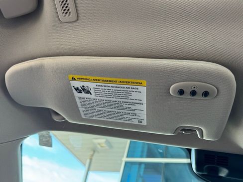 Used 2021 Lincoln Nautilus Reserve image 21