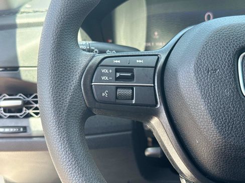 Certified 2023 Honda Accord EX image 29