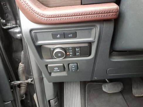 Used 2024 Ford Expedition Max Limited AWD/4WD image 20
