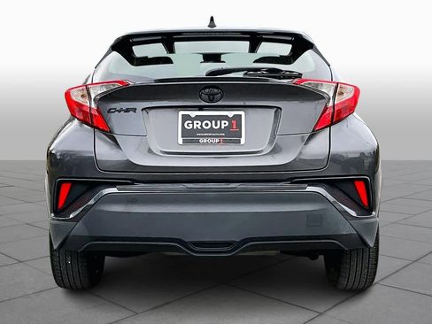 Used 2021 Toyota C-HR Nightshade image 5