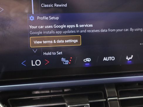 Used 2025 Chevrolet Equinox EV LT w/ LPO, Blackout Package image 7