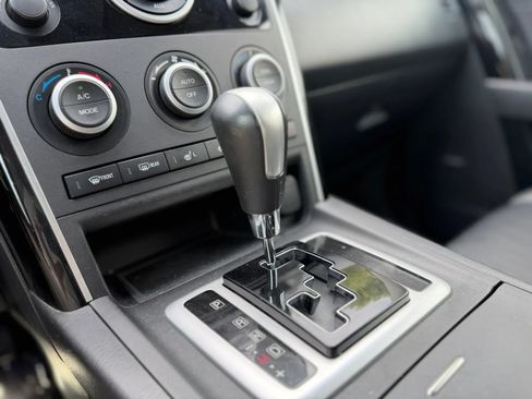 Used 2009 MAZDA CX-9 Touring w/ Moonroof & Bose Audio Pkg FWD image 27
