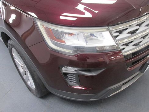 Used 2019 Ford Explorer XLT w/ Equipment Group 202A image 10