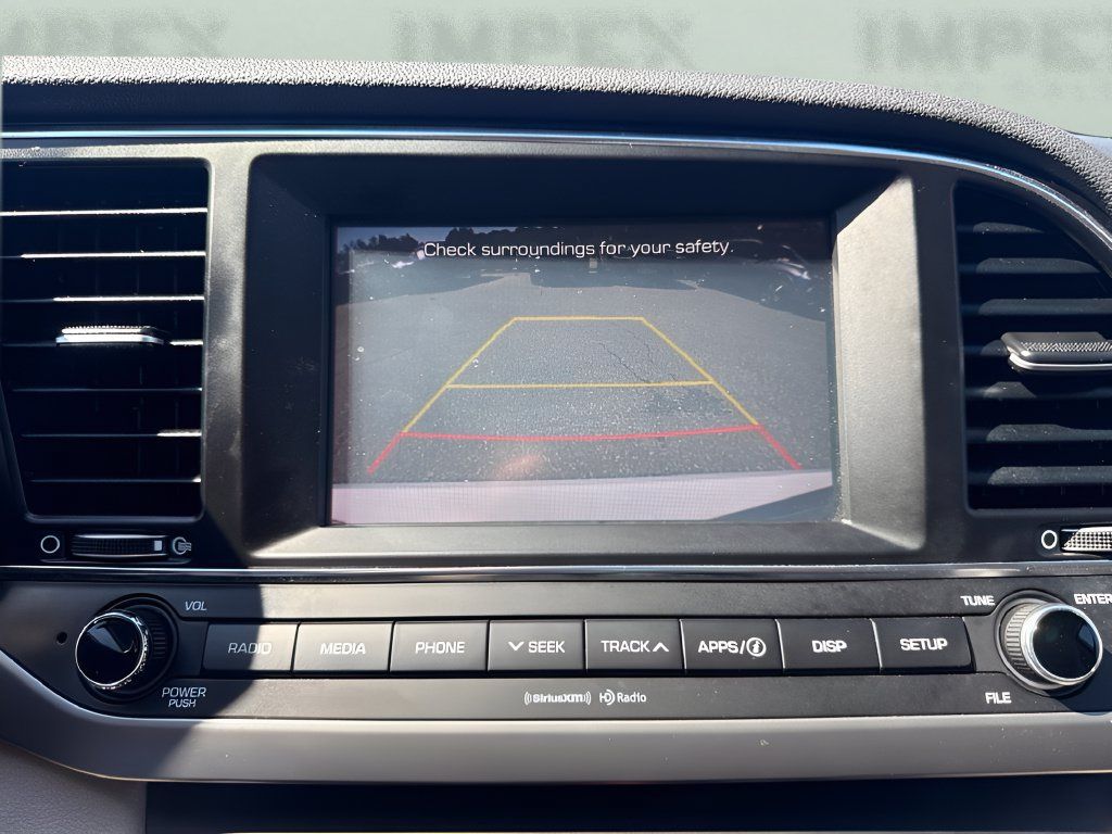Used 2017 Hyundai Elantra SE FWD image 16