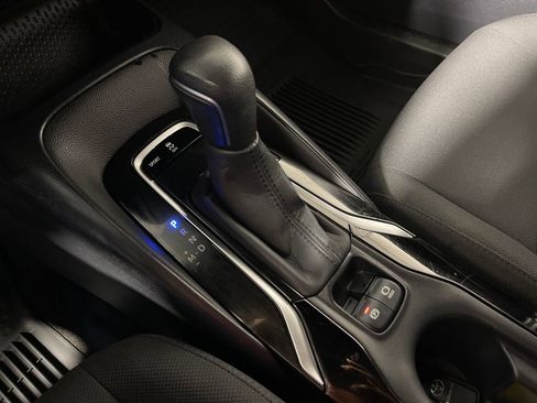 Certified 2021 Toyota Corolla SE w/ SE Premium Package FWD image 22