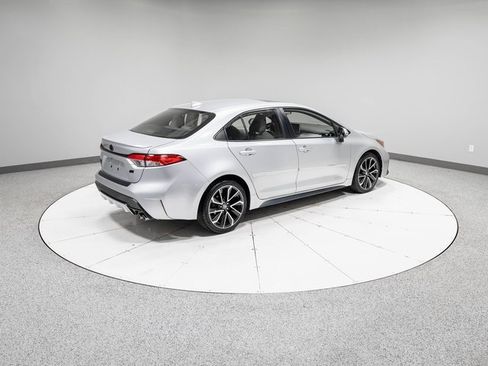 Used 2020 Toyota Corolla SE image 27