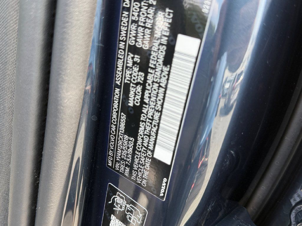 Certified 2026 Volvo XC60 B5 Plus w/ Climate Package AWD/4WD image 32