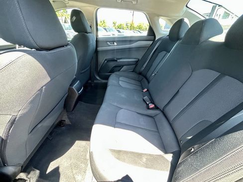 Used 2022 Kia K5 LX FWD image 12