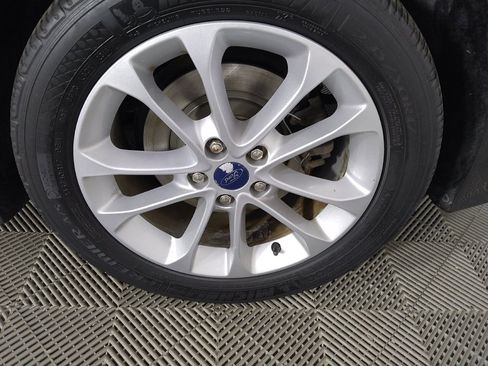 Used 2020 Ford Fusion SE FWD image 31