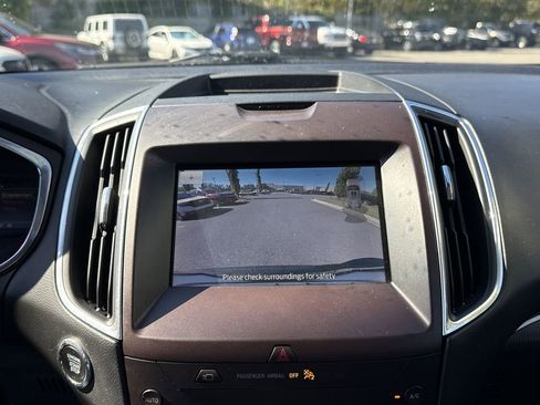 Used 2020 Ford Edge Titanium w/ Equipment Group 301A image 32